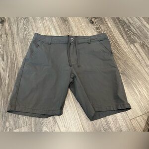 GUC Stillwater supply olive green shorts women’s size 10 polyester/nylon blend